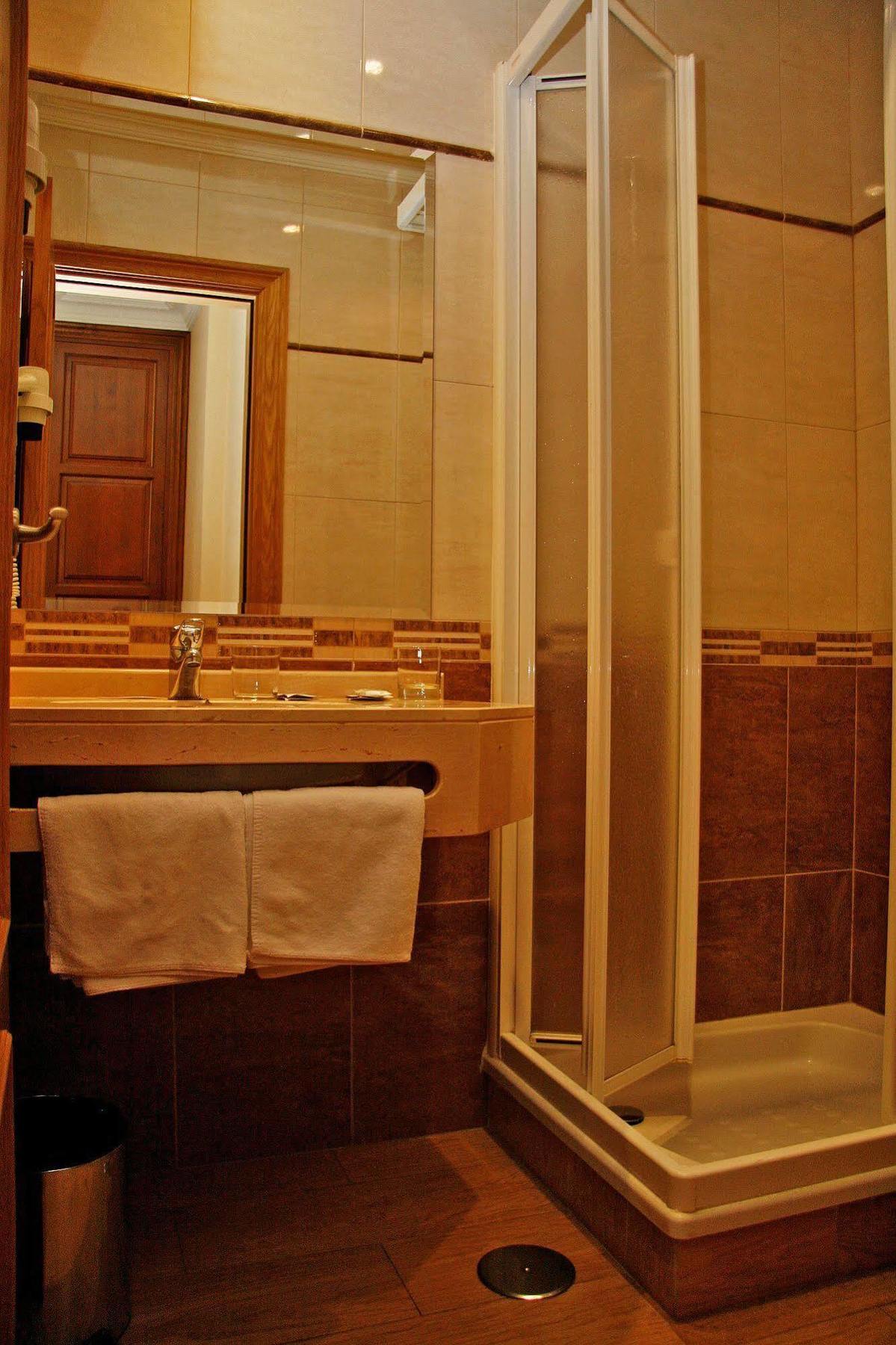 Hostal Victoria I Мадрид Екстер'єр фото